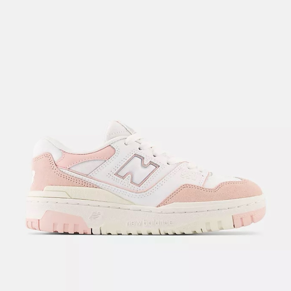 New Balance White and Pink Casual Sneakers 550